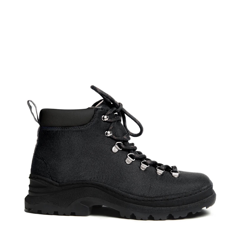 The Weekend Boot in Classic Black
